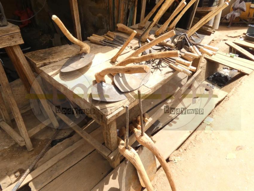 Local_farming_tools