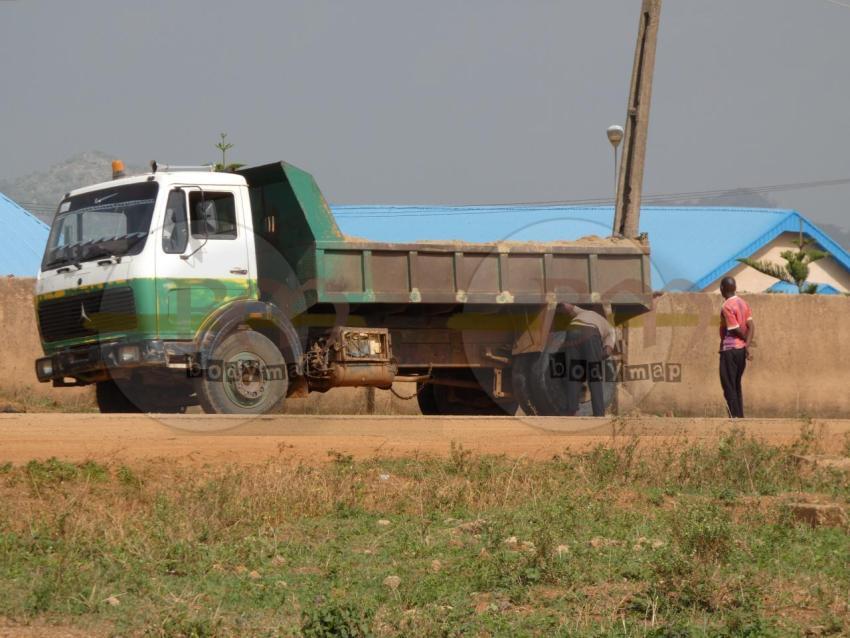 Truck_repair